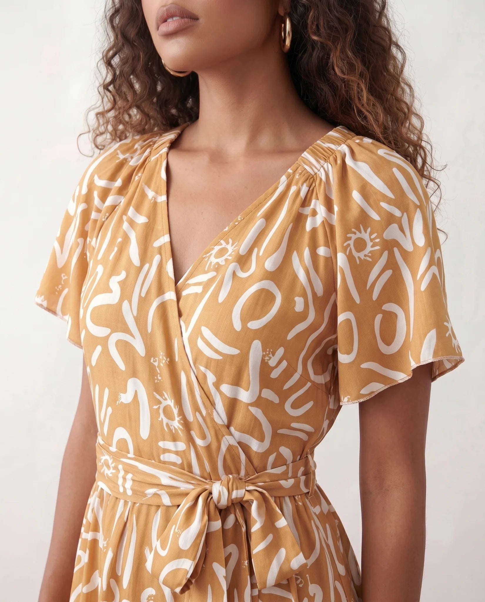 Vera Abstract Print Tie Detail Maxi Dress in Abstract Beige — detail close-up