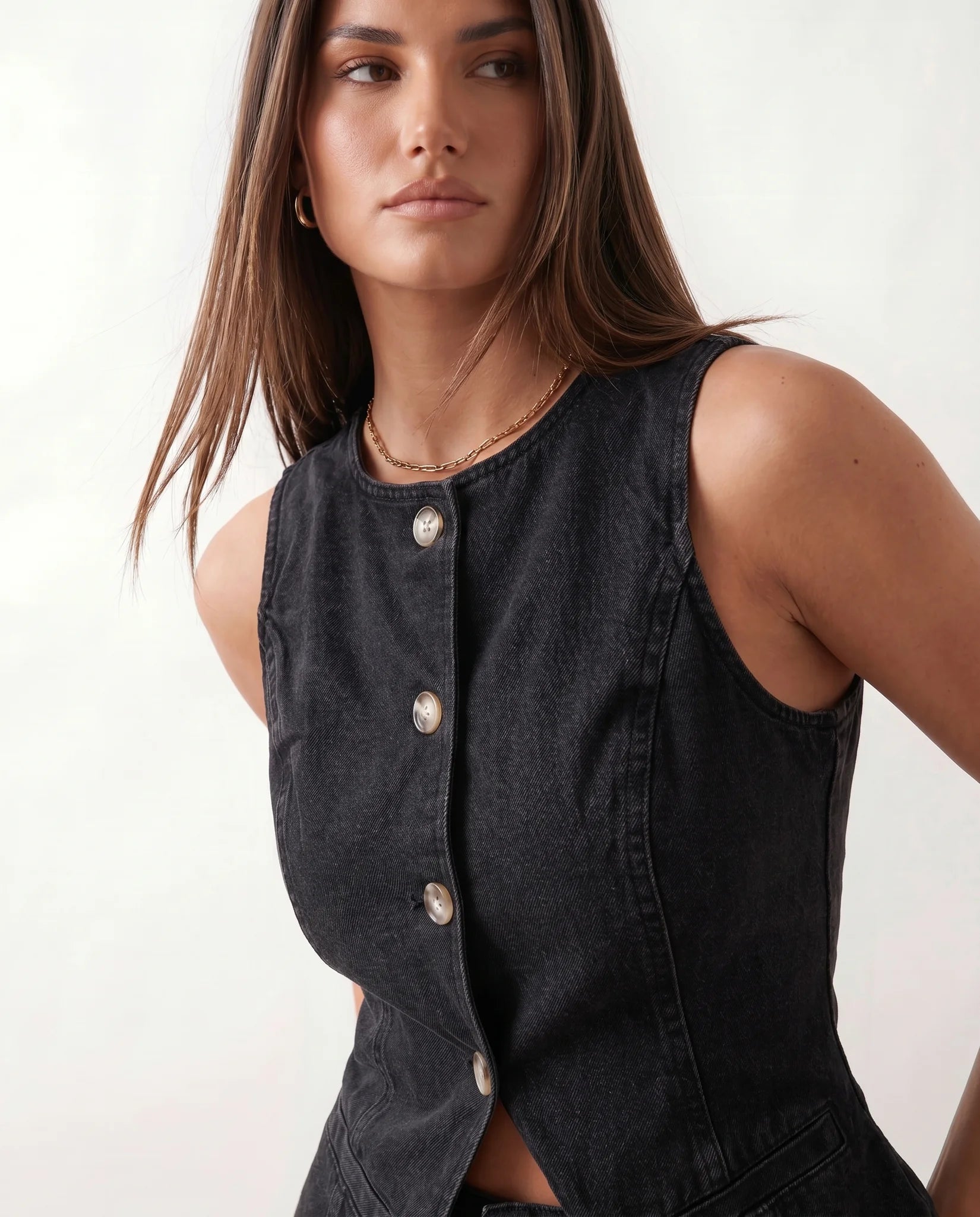 Celinda Vest and shorts Denim Two-Piece Set in Black — detail close-up