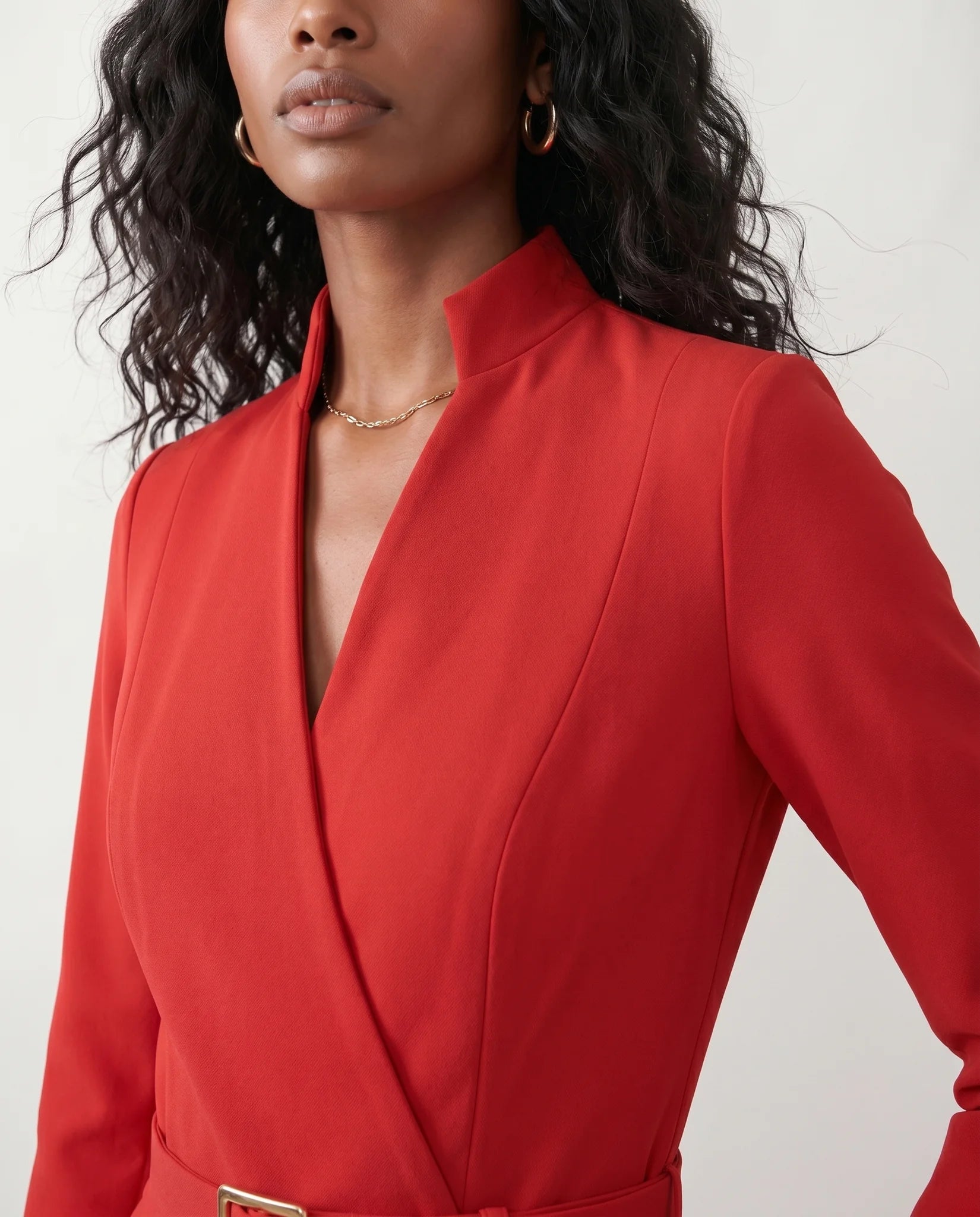 Sorina Cocktail V-Neck Knee Length Dress in Red — detail close-up